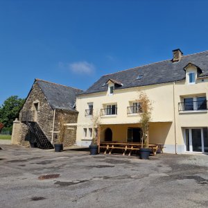 Façade du Gîte Les Charmilles